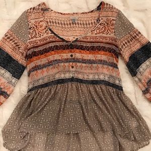 Ecoté Classic Print Blouse